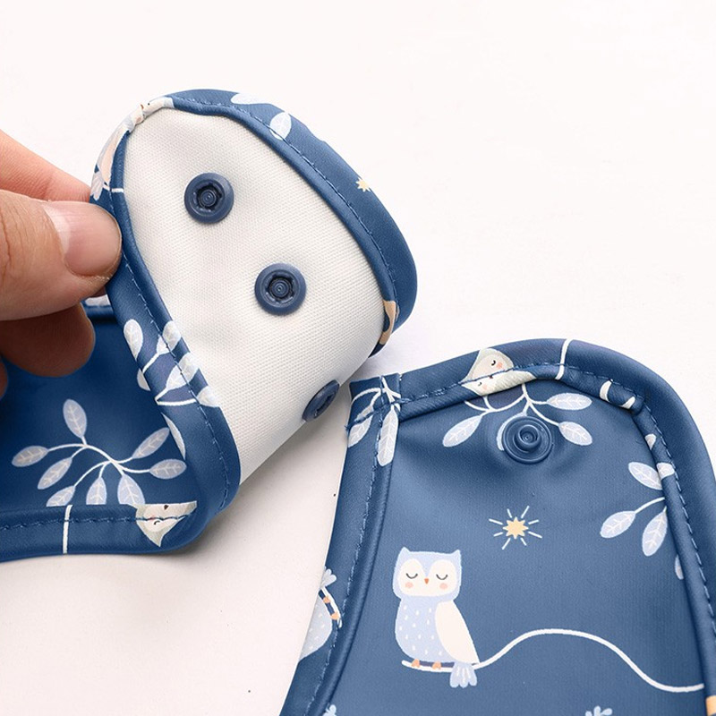 Babero Impermeable Magical Forest