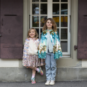 Capa Lantejoulas Azuis e Douradas 4-6 anos