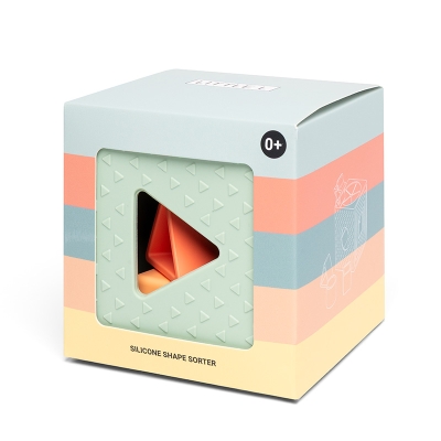 Cubo clasificador de formas y colores de silicona