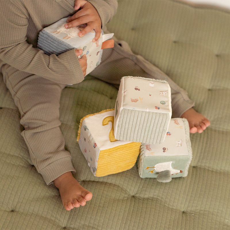 Cubos Macios Empilháveis Pequena Quinta