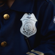 Fato de polícia com acessórios 5-6 anos