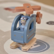 Helicóptero de madera azul con piloto de Little Dutch