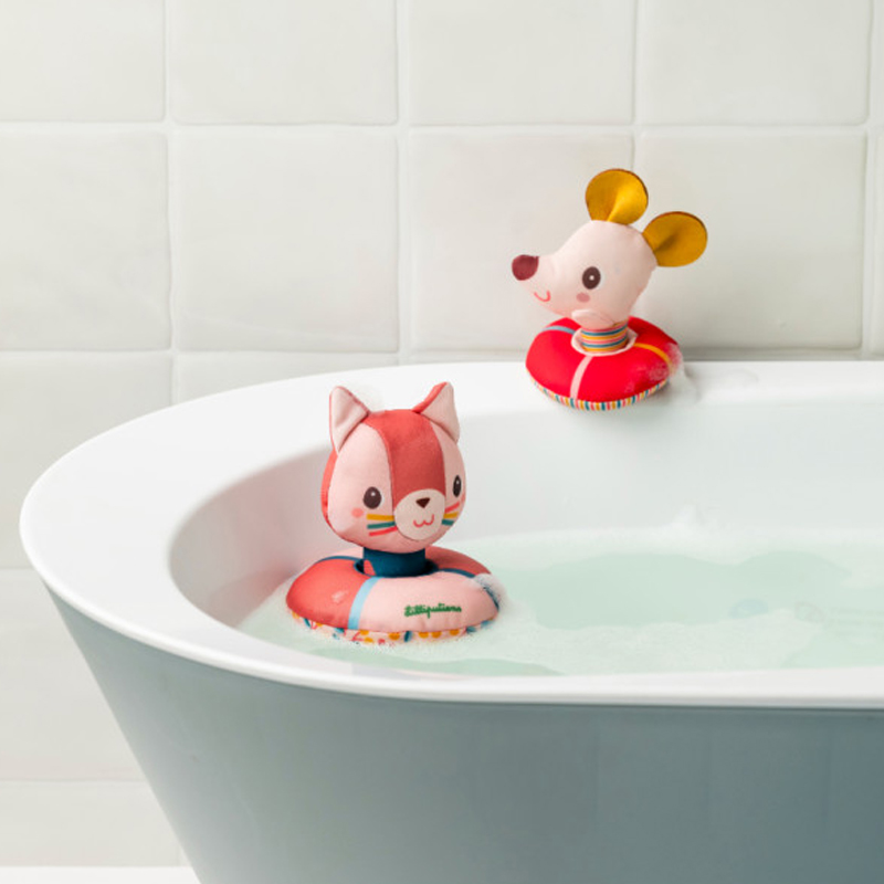 Jeanne y Nina Flotantes