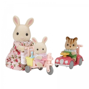 Mamá Conejo y Bebés con Cochecitos de Juego Mamá Conejo y Bebés con Cochecitos de Juego