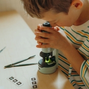Microscópio Verde Kidywolf