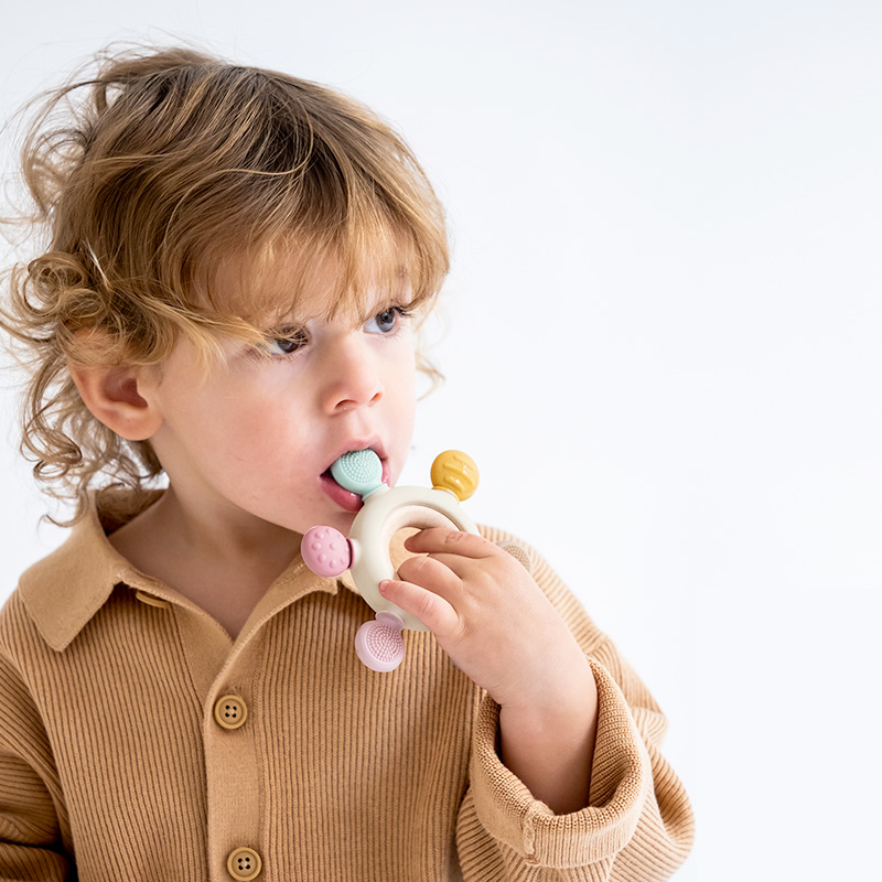 Mordedor Sensorial Madera y Silicona