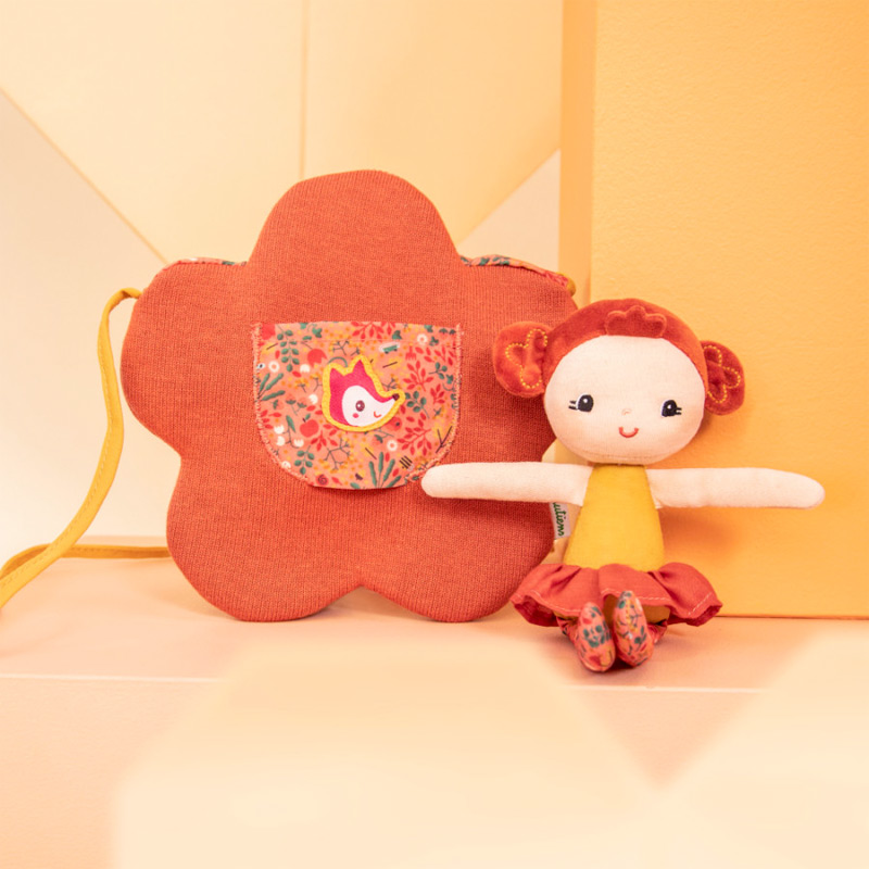 Boneca Adèle com Bolsa Flor