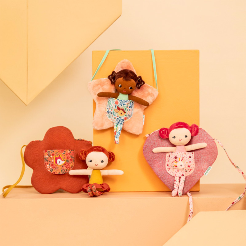 Boneca Adèle com Bolsa Flor