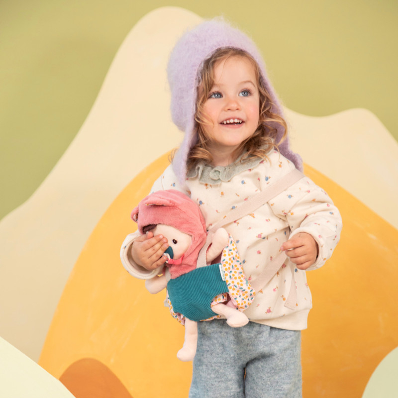 Muñeca Bebé Jeanne con Portabebés