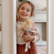Muñeca blandita Little Dutch Hada Mila 35 cm
