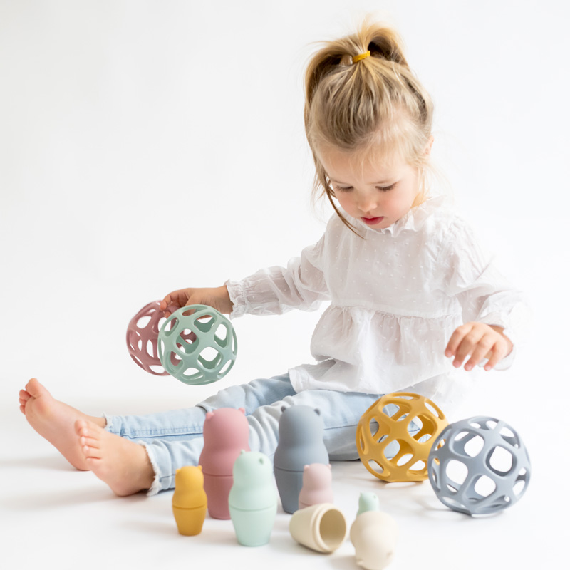 Pelota Sensorial de Silicona Mostaza