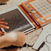 Plantillas Kidydraw Mini Dinosaurios y Galaxia