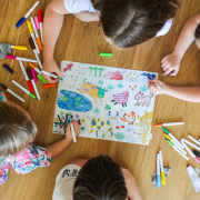 Scribble Mat Tapete reutilizable para colorear: En la Granja