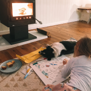 Scribble Mat Tapete reutilizable para colorear: En el Jardín