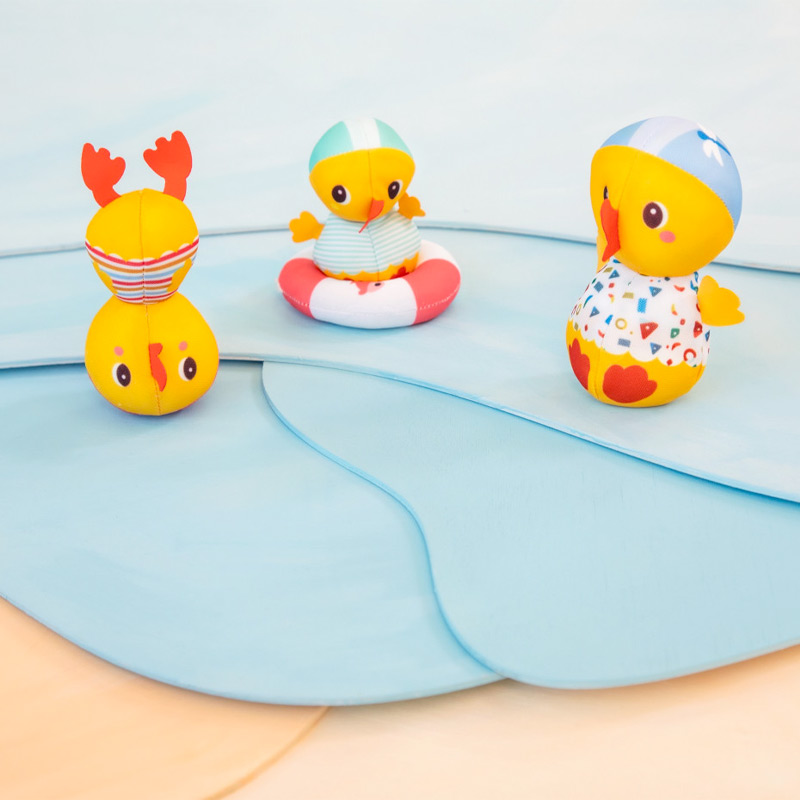 Tres Patos Junto al Agua