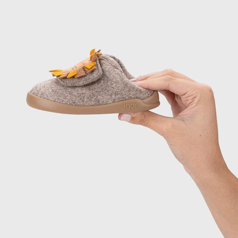Zapatillas de Casa Homie León Taupe